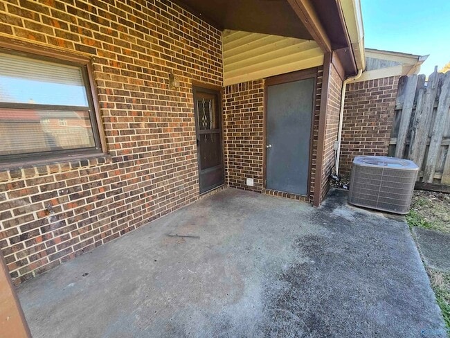 Building Photo - 11539 Jade Ln SE