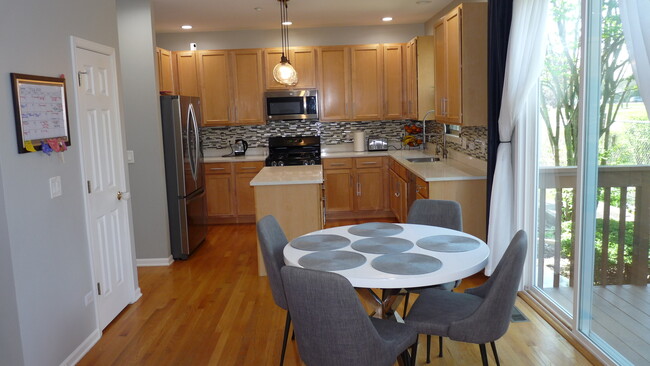 Building Photo - 2724 Spenser Ct