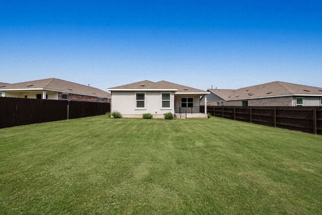 Building Photo - Ready NOW! Greenbelt Wooded Views