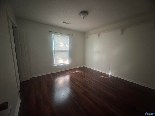 Building Photo - 792 Seina Vista Dr