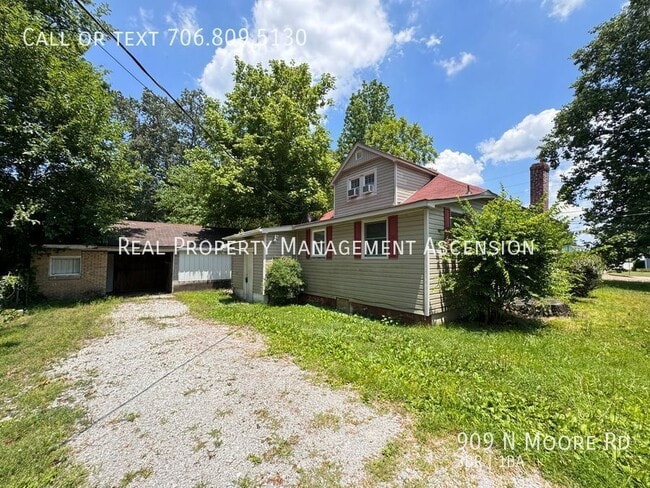 Building Photo - 909 N Moore Rd