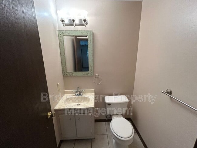 Building Photo - 82 Candlewood Ct