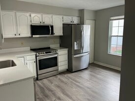 Building Photo - 312 Wildflower Ct