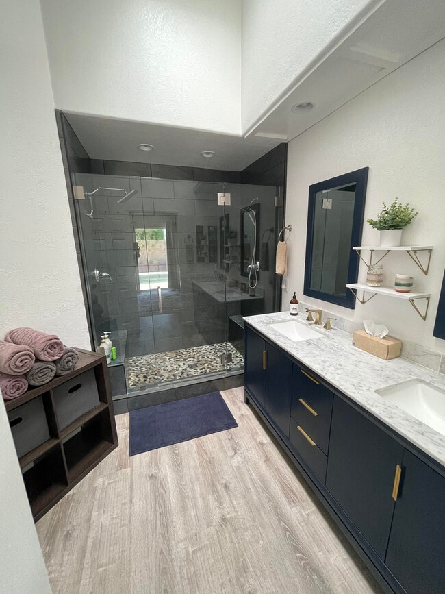 Master Bath - 81329 Avenida Coyote