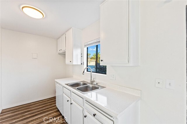 Building Photo - 34042 Alcazar Dr