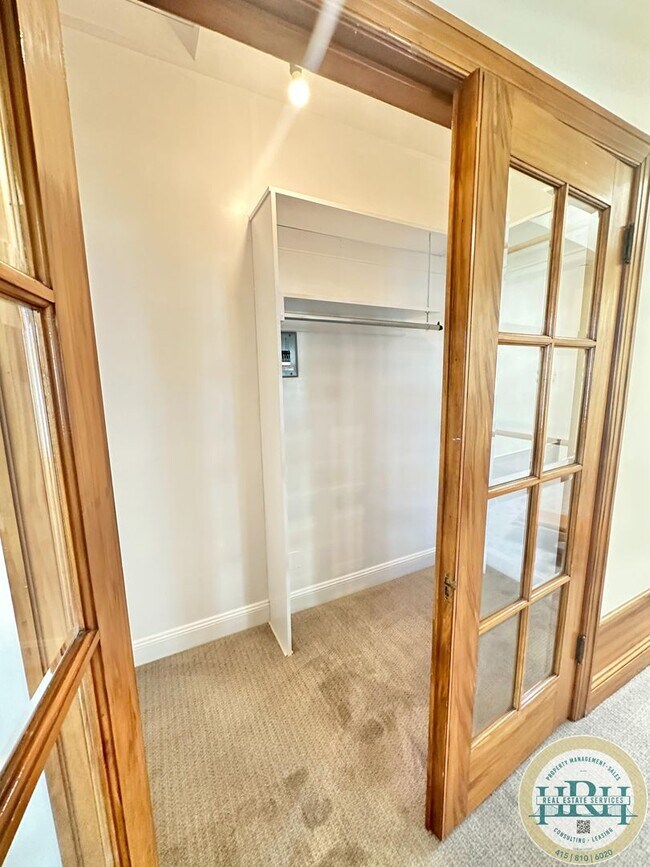 Building Photo - Charming 3BR|1.5BA Home in the Heart of th...