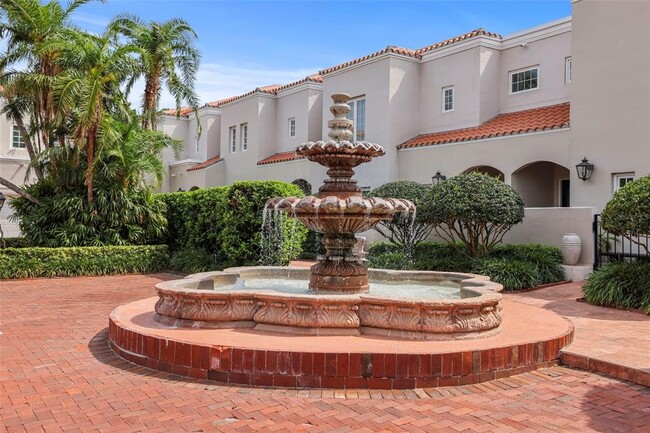 Building Photo - 4941 Bayshore Blvd