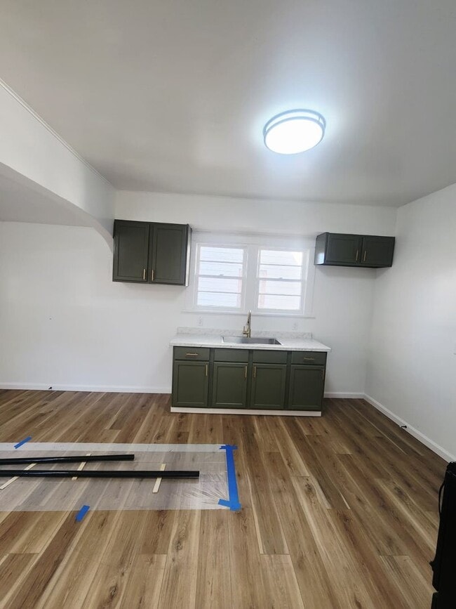 Building Photo - 426 Hazel Ave