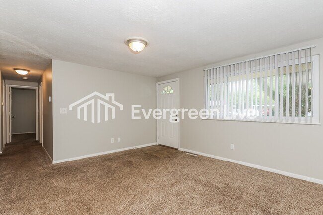 Building Photo - 5013 Tewksebury Dr
