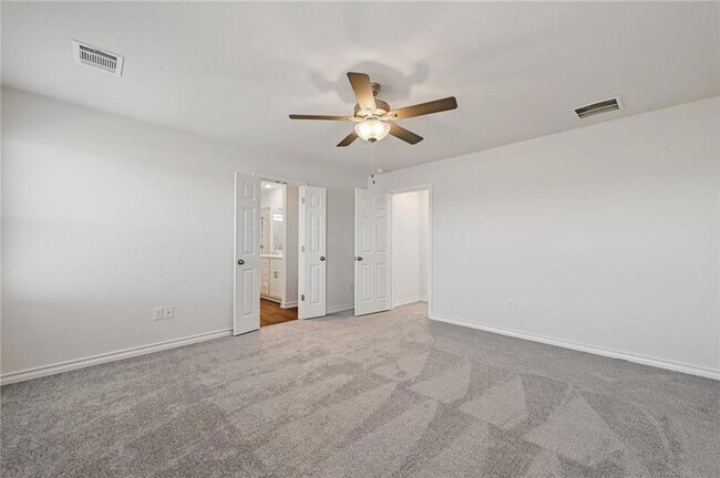 Building Photo - 806 Pepperbark Loop