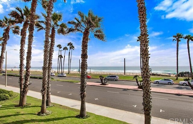 Building Photo - 1900 Pacific Coast Hwy