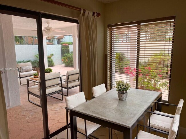 Building Photo - 1301 SW 124th Ct