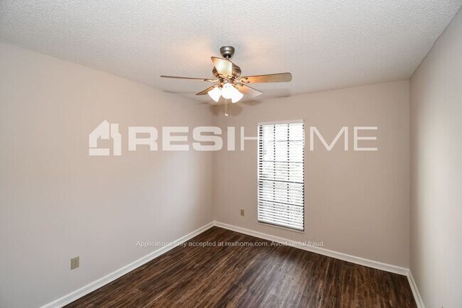 Building Photo - HOME FOR RENT!!