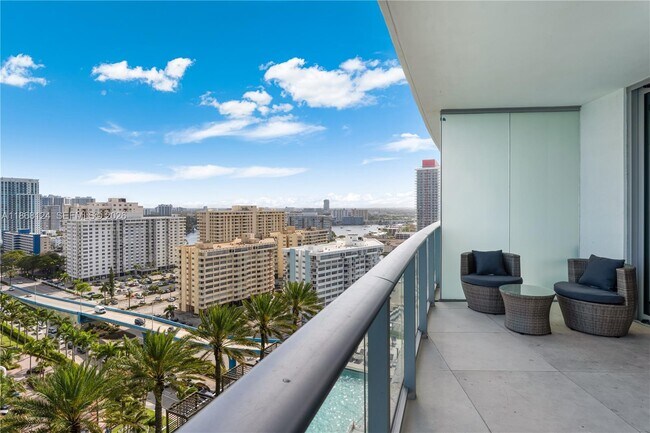 Building Photo - 4111 S Ocean Dr