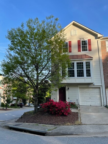 Building Photo - 1265 Corbett Pl