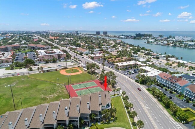 Building Photo - 9201 Captiva Cir