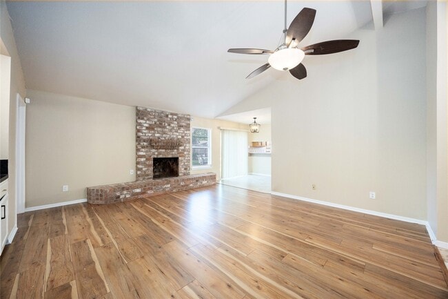 Building Photo - 2331 Ridgemont Dr