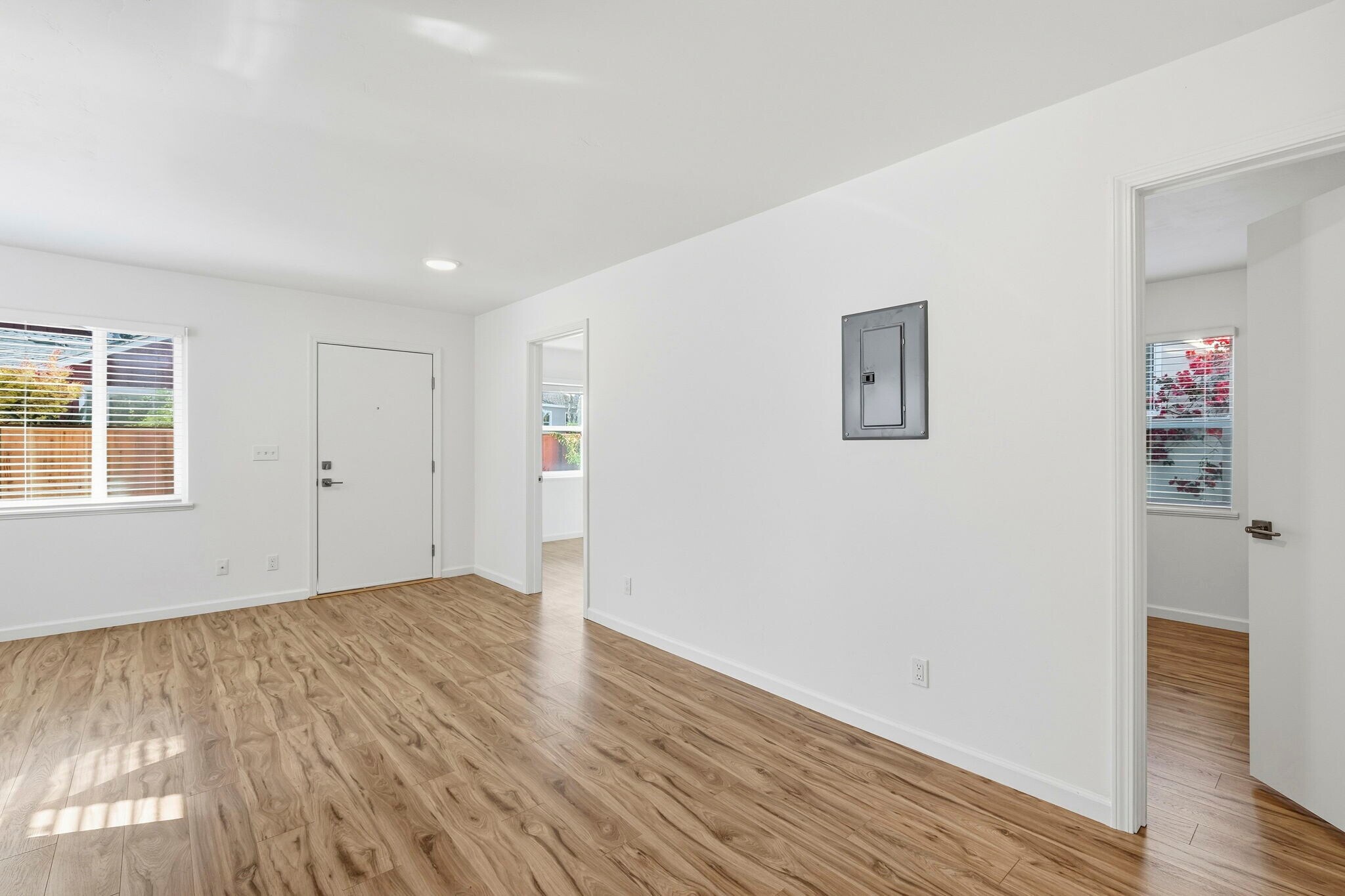 Building Photo - 114 Park Ave