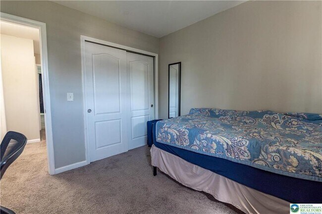 Building Photo - 2512 Gila Dr