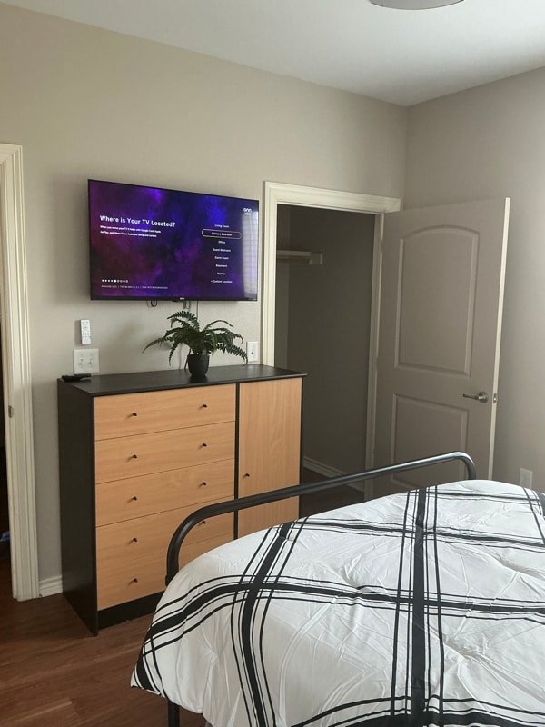 Building Photo - 516 Amy St