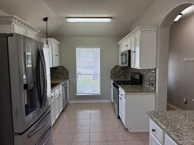 Building Photo - 19011 Bressingham Dr