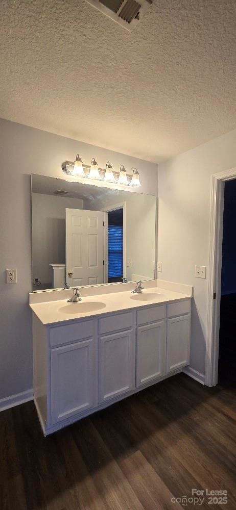 Building Photo - 1732 Carmenet Ln