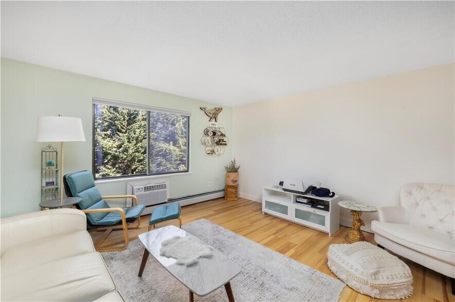 Building Photo - 66 Girard Ave