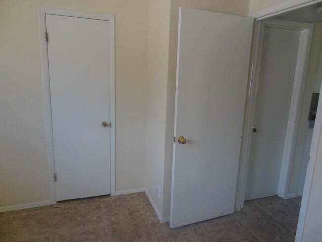 Building Photo - 3905 Flory Ave