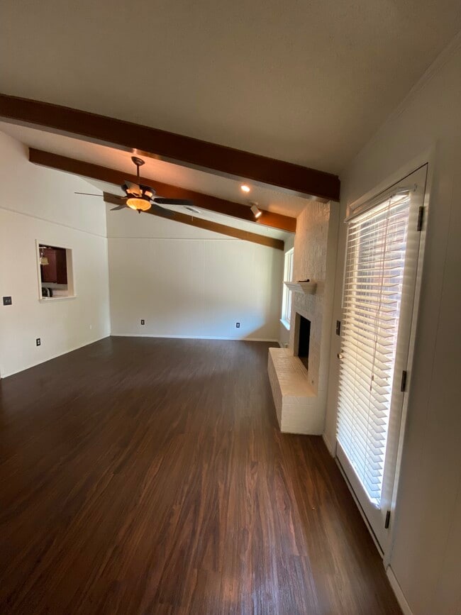 Building Photo - 4470 Ridgecrest Cir