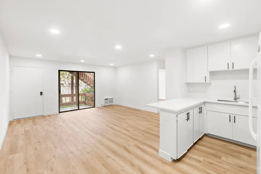 Building Photo - 6358 Rancho Mission Rd