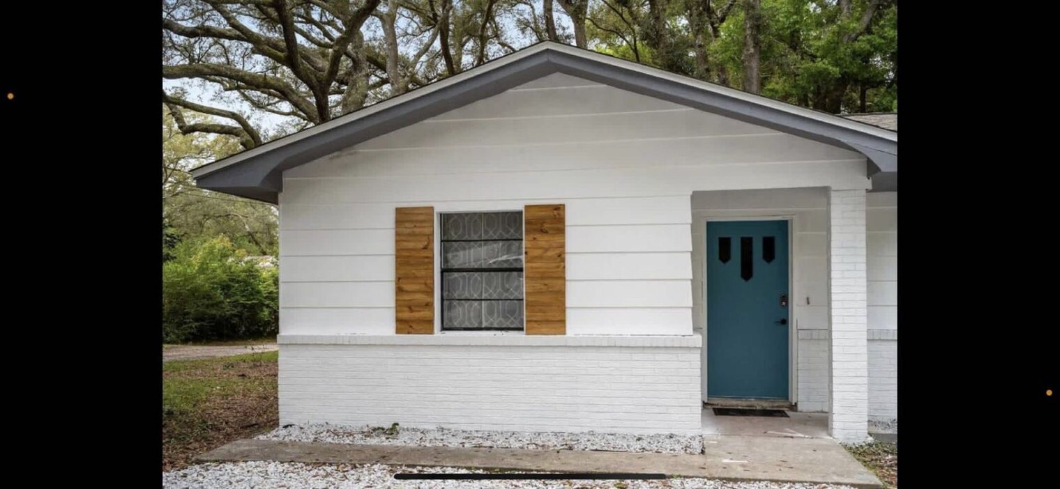 Building Photo - 2001 N 61st Ave