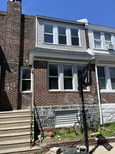 Primary Photo - 1536 S Stanley St