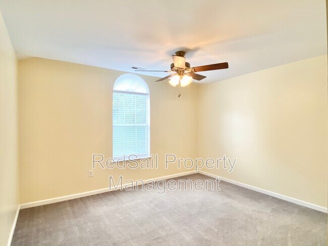 Building Photo - 941 Willbrook Rd