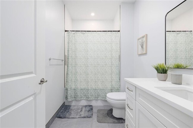 Building Photo - 46 W Valley Cir