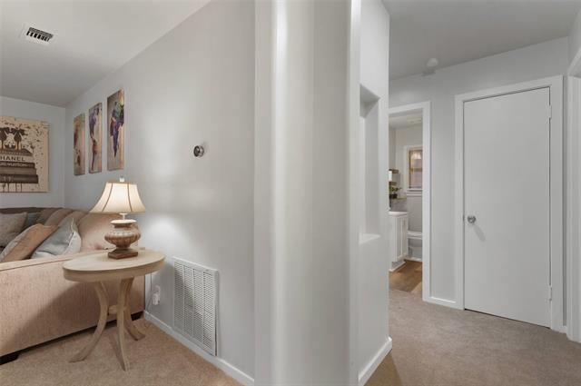 Building Photo - 3811 Lenel Dr