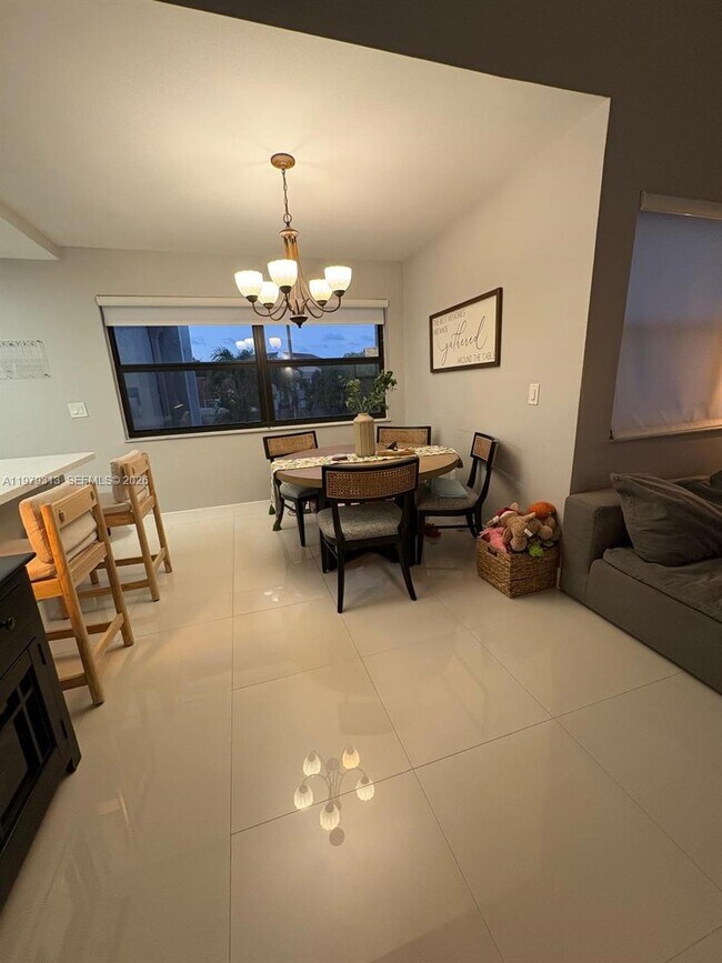 Building Photo - 10280 NW 9th St Cir