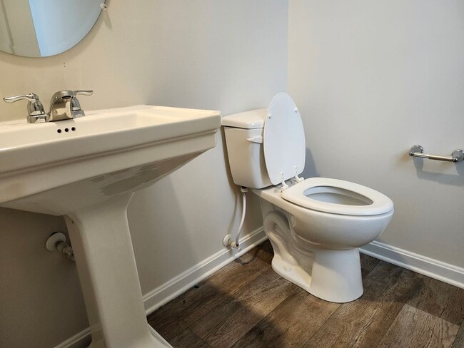 Building Photo - Single Family 4 BR, 2.5 Bath Rental in Broadway, Only 2 Years Old, Available in January 2026