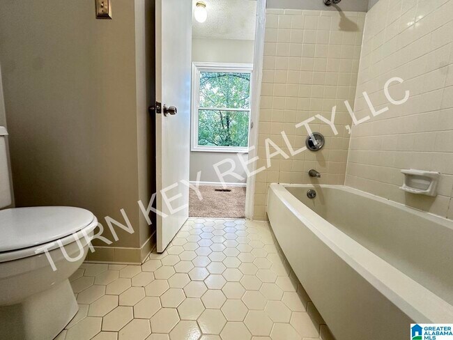 Building Photo - 3891 Overton Manor Trail