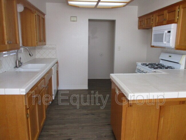 Building Photo - 1642 S West St