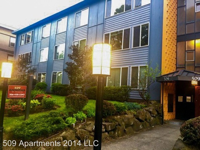 Building Photo - 509 19th Ave E