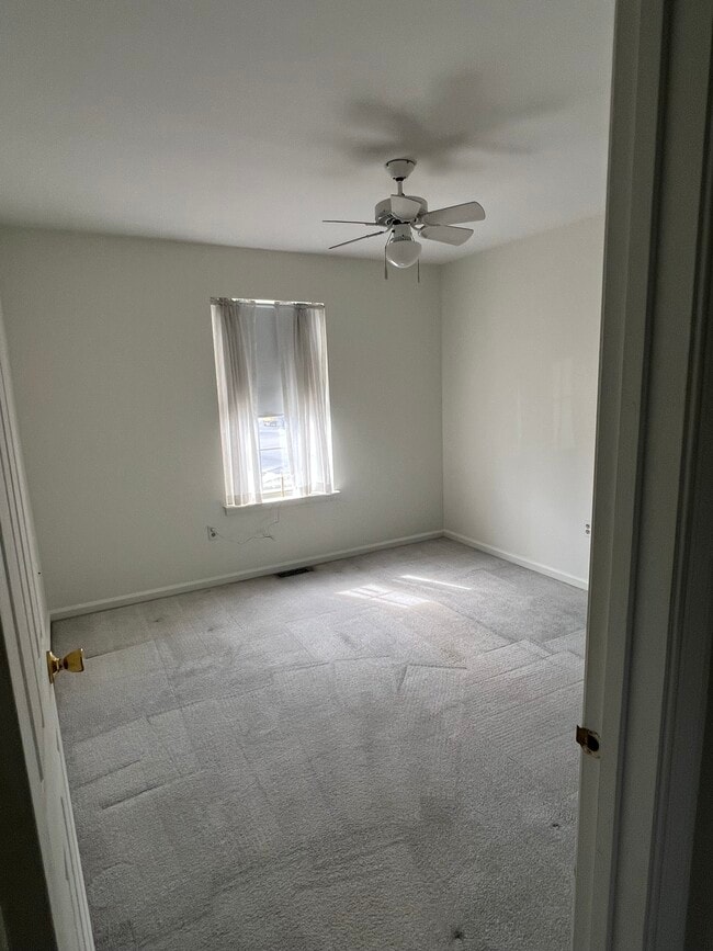 Building Photo - 1534 MacIntosh Way