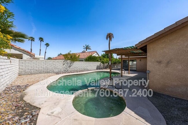 Building Photo - 43922 Warner Trail