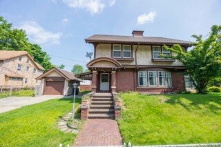 Building Photo - 11417 Wade Park Ave