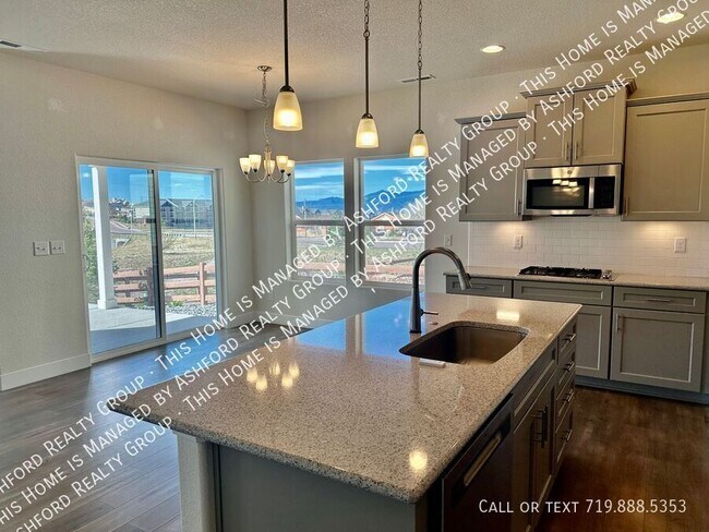 Building Photo - 8313 Noreen Falls Dr