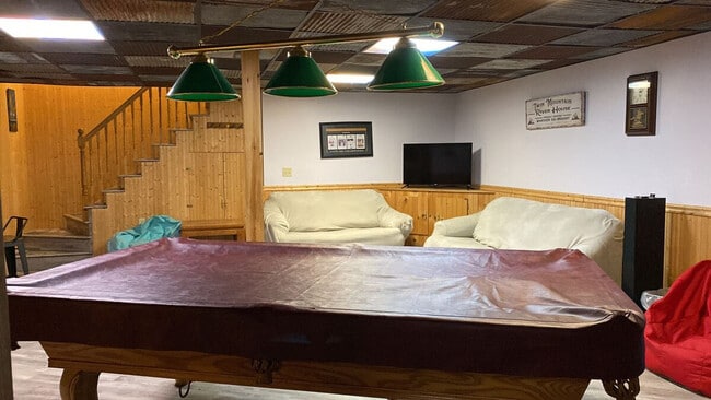 Building Photo - 140 Paquette Cir