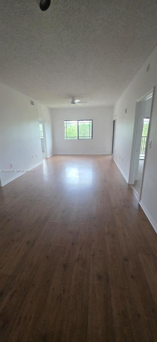 Building Photo - 2802 Sarento Pl