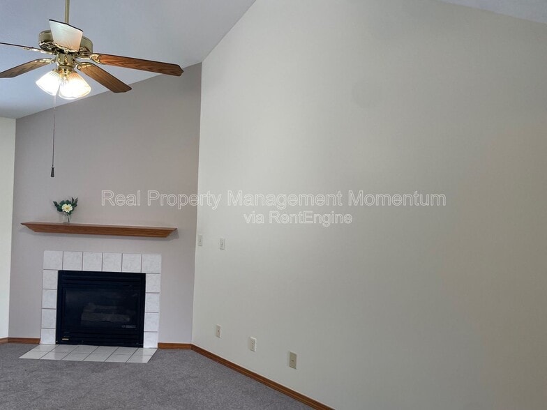 Building Photo - 3531 Leawood Ave