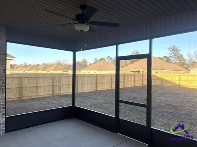 Building Photo - 113 Black Birch Ln