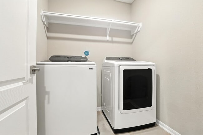 Building Photo - 8618 Cedar Plains Ln