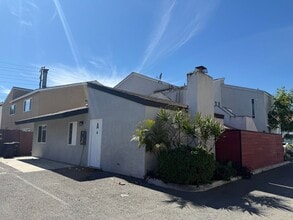 Building Photo - 2258 Pamela Ln